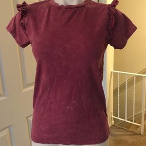 💖Ripped and ruffled tee